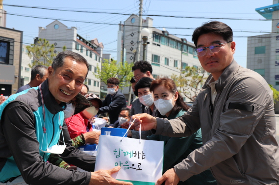 어버이날 행사 전달 사진