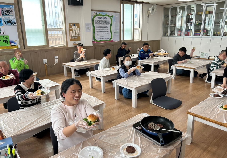 모닝빵 샌드위치 만들기 및 시식
