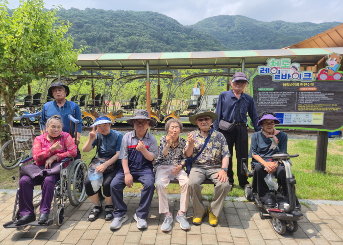 행복한동행 외부활동 모습