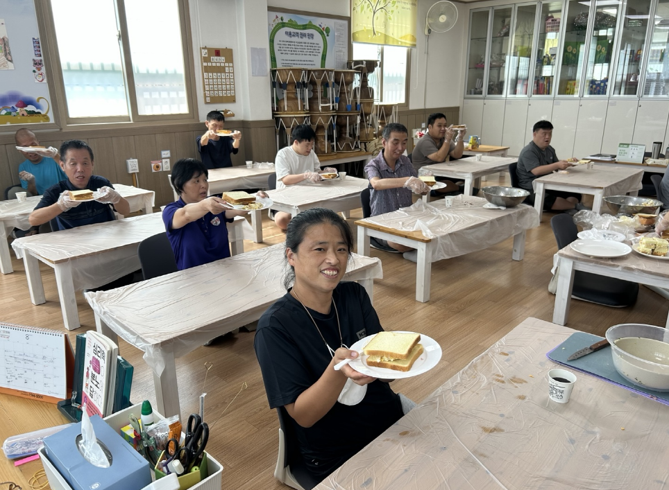 토스트 만들기 및 시식