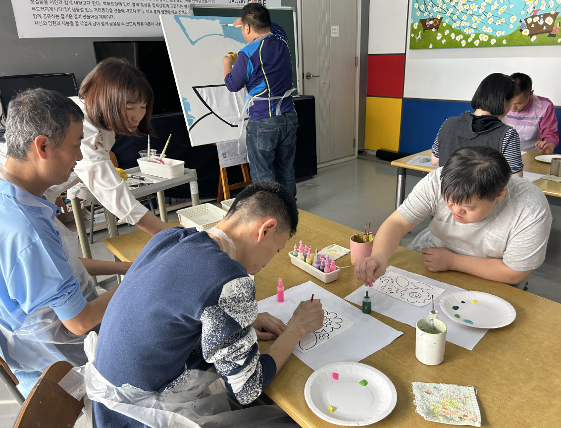 복 담은 꽃 단체화 그리기(1회차)